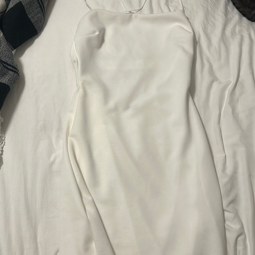 The cutest and most flattering homecoming dress! Sized XS